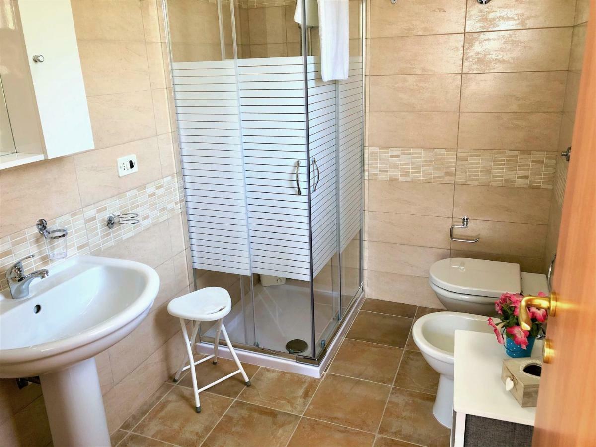 B&B Vento Del Mare San Pietro in Bevagna Luaran gambar